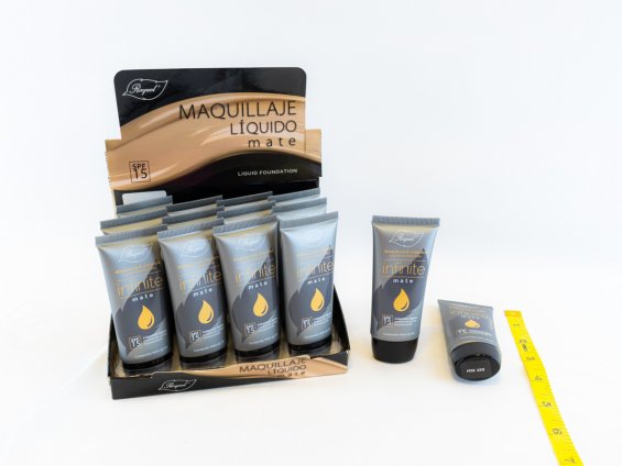 Maquillaje líquido INFINITE Mate con protección solar - Color: Bronceado