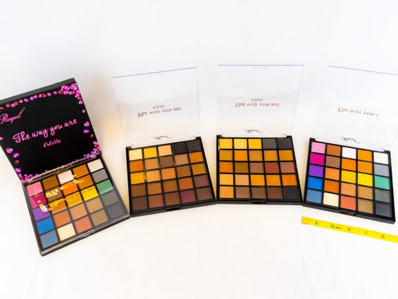 Paleta de sombras Raquel THE WAY YOU ARE - 25 colores