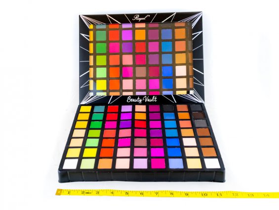 Paleta de sombras para ojos Raquel BEAUTY VAULY A - 63 colores